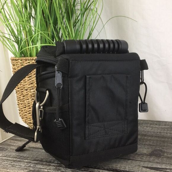 Promaster Black Insulated Zipper Adjustable Strap Camera Bag - Picture 2 of 11